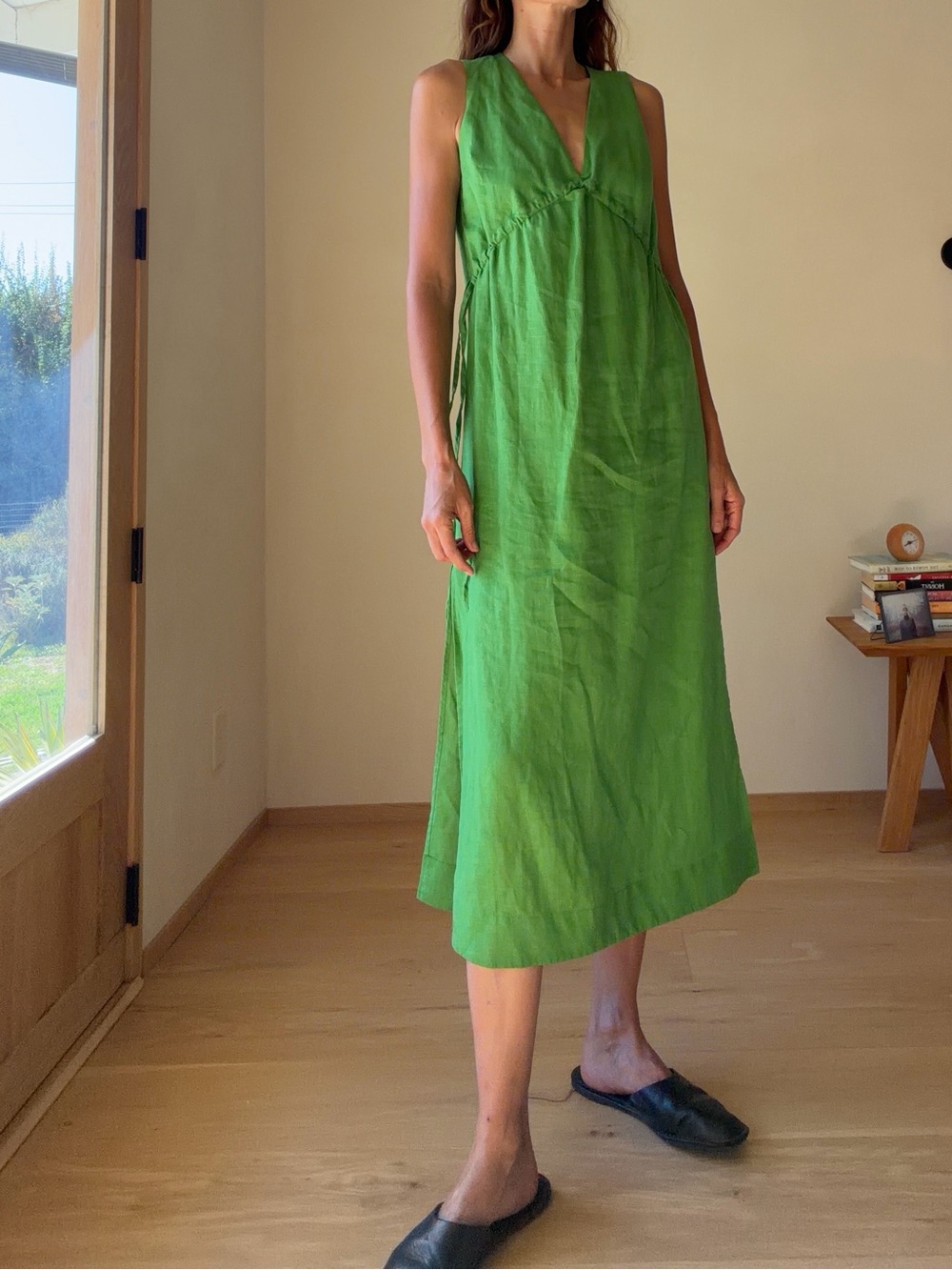 Sleeveless V-Neck Green Linen Dress - Brand NATION LTD